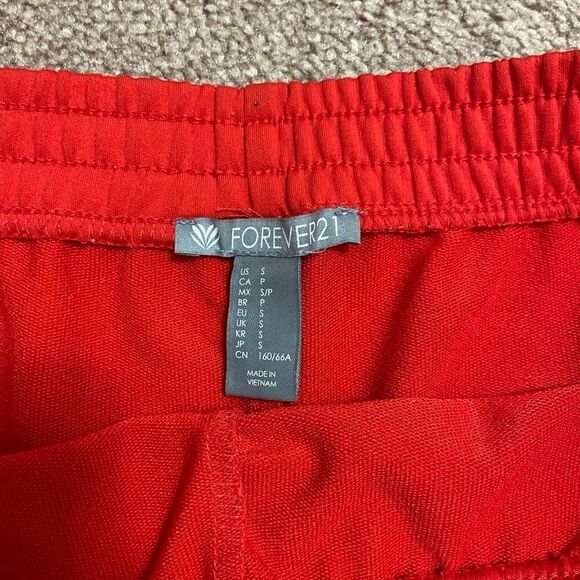 Forever 21 Red Leisure Shorts - Picture 3 of 3